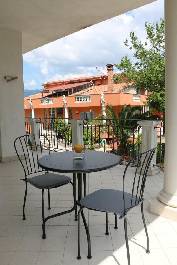 B&B Tenuta Bianca Oliveto Citra Exterior foto